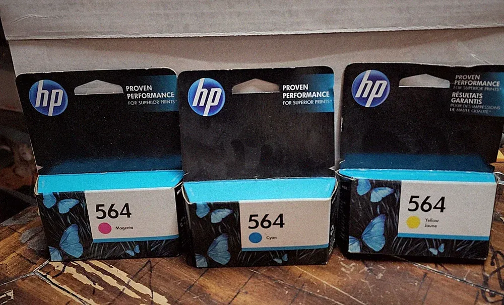 HP 564XL Tri Color & Photo Ink Cartridge Pack Expires 2015) Pink Blue Orange